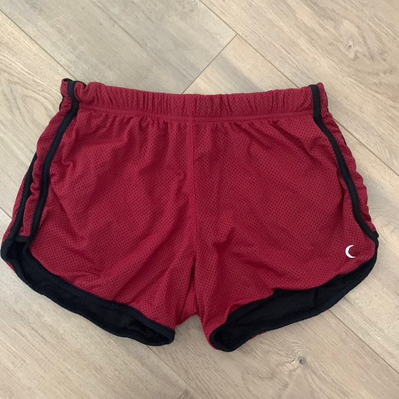 Zyia Maroon Training Day Mesh Shorts - Picture 2 of 4